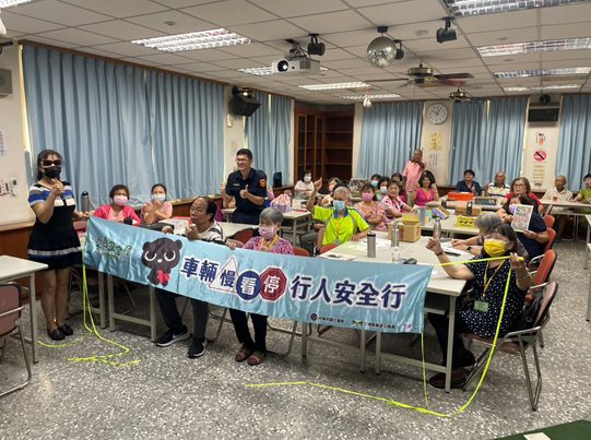 彰警加強高齡者交安宣導　營造安心用路環境