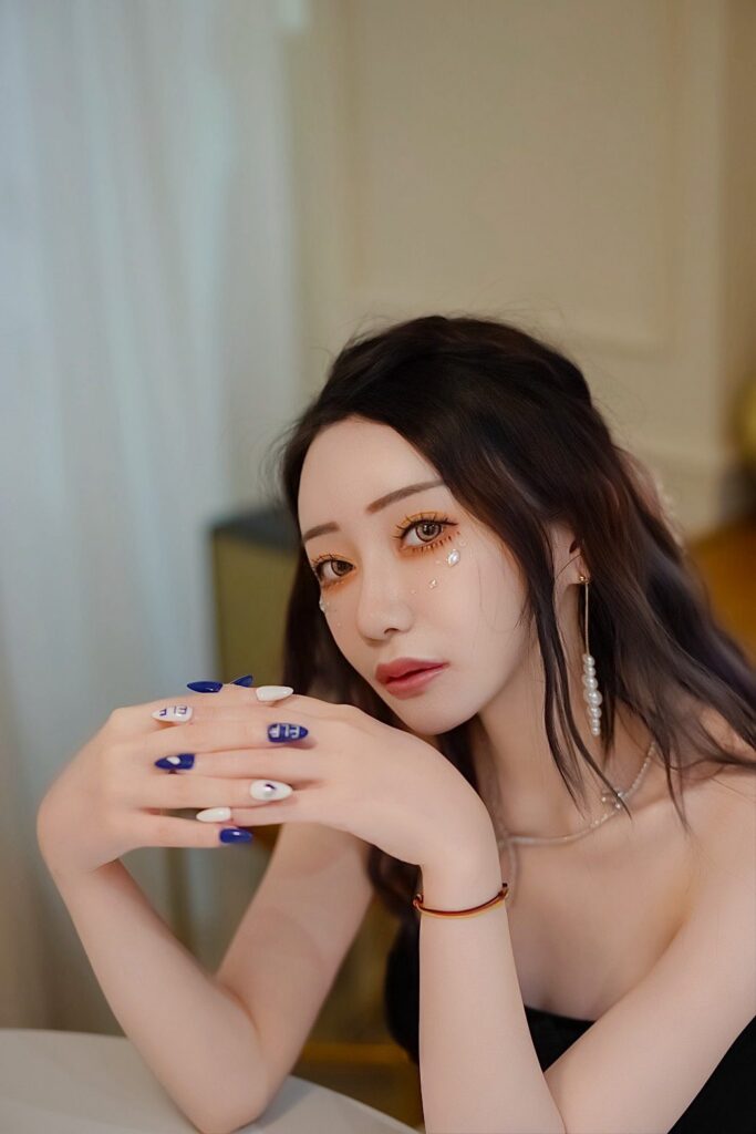 沈娜娜(璃奈醬)-ig-開放式擇偶條件-小哥哥艾里中獎-揉腰搭肩曖昧爆棚