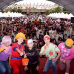 蔣萬安變身動漫男團abby　現身天母萬聖節引小朋友暴動