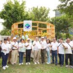 「大型漂書架」吸睛登場！　中央公園野餐日共享書香自由帶回家