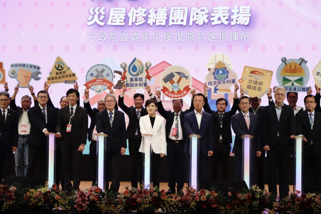 嘉義風災復原　翁章梁謝企業、中央伸援