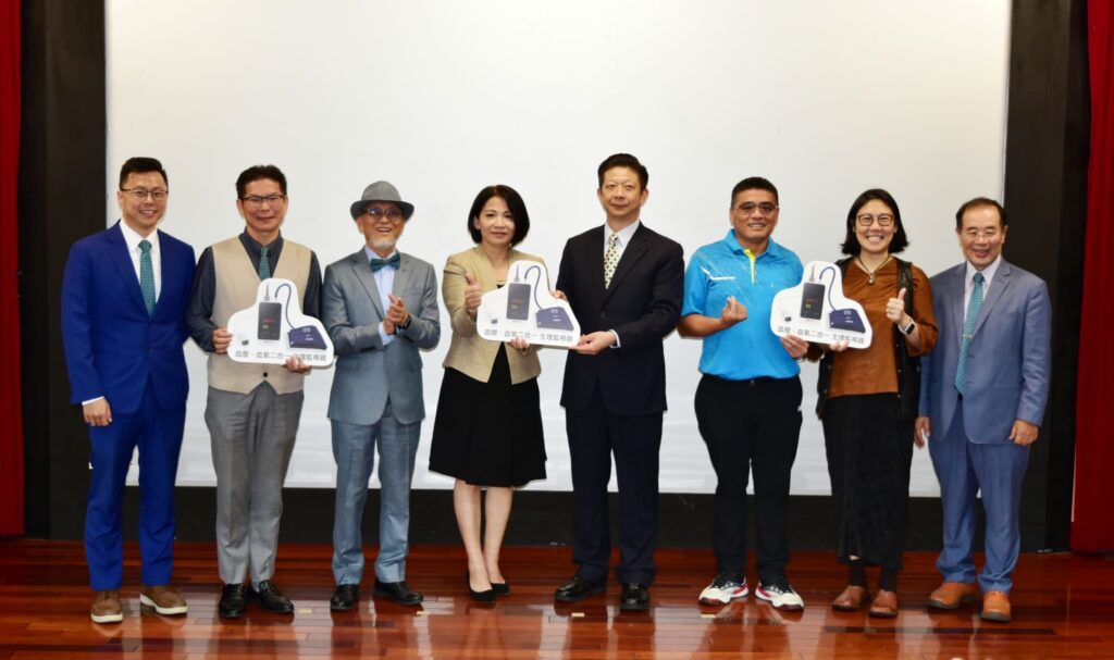 新莊五扶輪社捐贈基隆市消防局生理監視器　助提升緊急救護效能