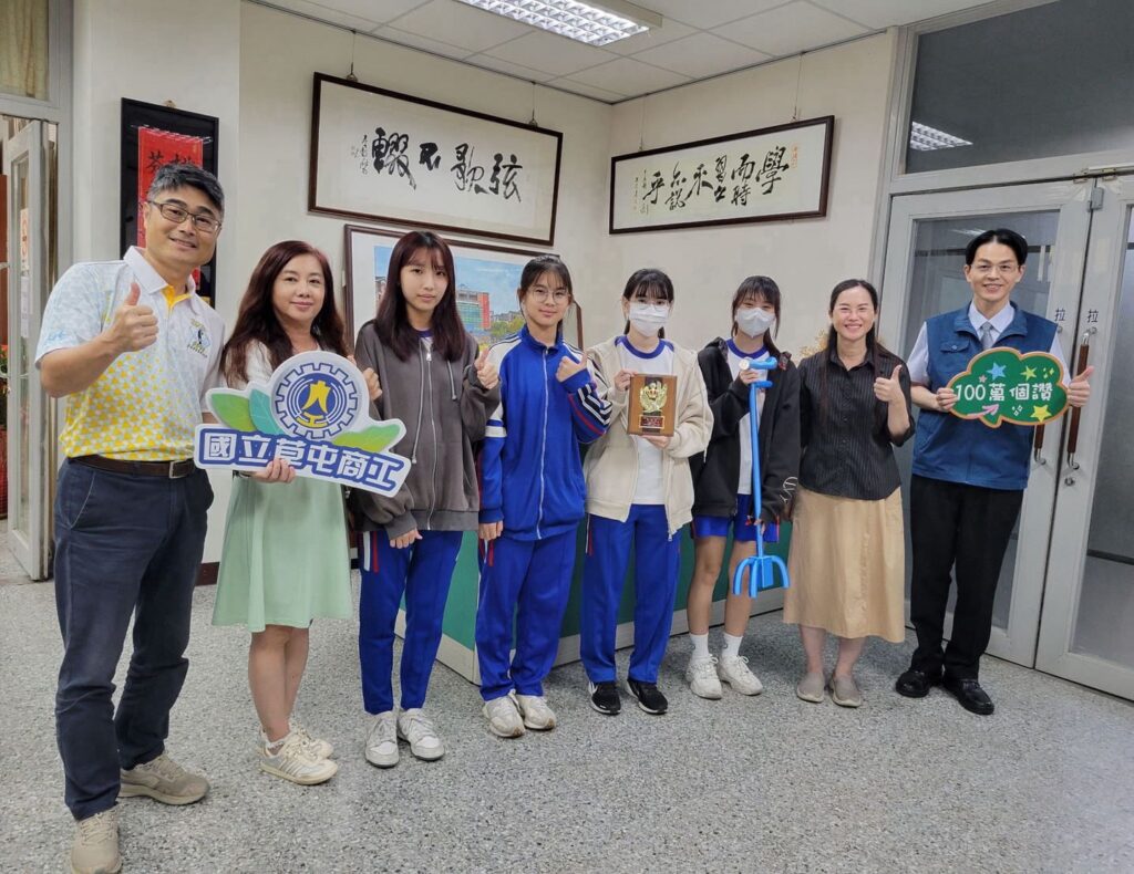 草屯商工學生登上2025大阪萬國博覽會舞台　以創新企劃展現台灣商業教育實力