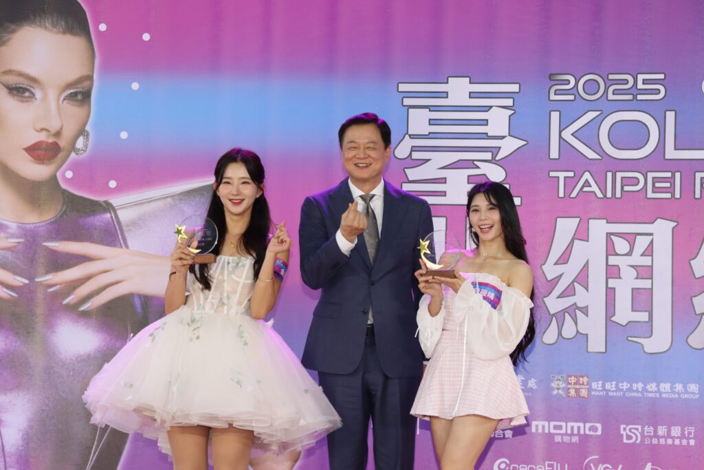 臺北網紅節超閃　陸筱晴、金吉娜現身香堤大道同樂