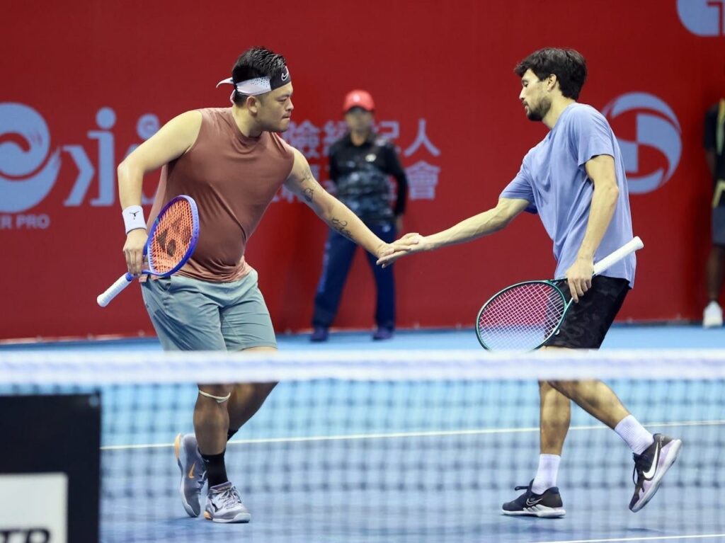 擲筊決定發球權！華國三太子網球挑戰賽　文化融合展新意