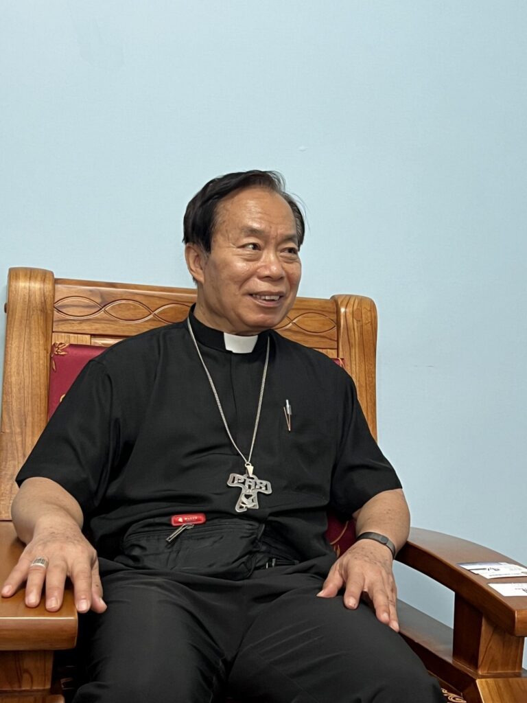 天主教-黃敏正主教-高舉十字架；啟動「新頁行動協會」/-為更生人打造-生命職能賦歸之路