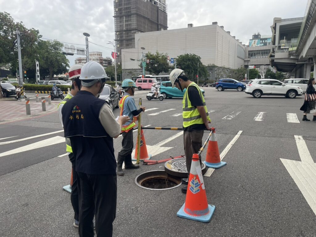 因應鳳凰颱風來襲 中市府加強雨水下水道維護抽檢-確保設施排水暢通