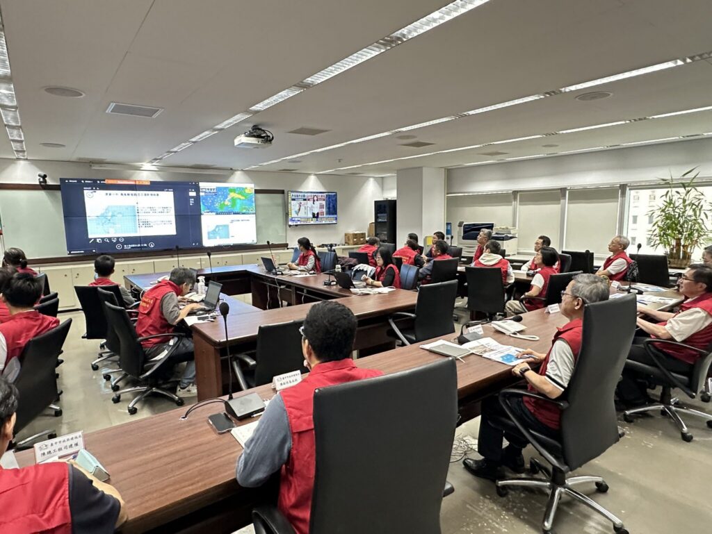 中市建設團隊今上午即時聯防抗「鳳凰」！　同步連線掌握各區現場防颱狀況