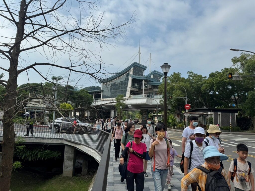 內湖117號綠地轉型生態防洪街景　大湖山莊街再添新亮點