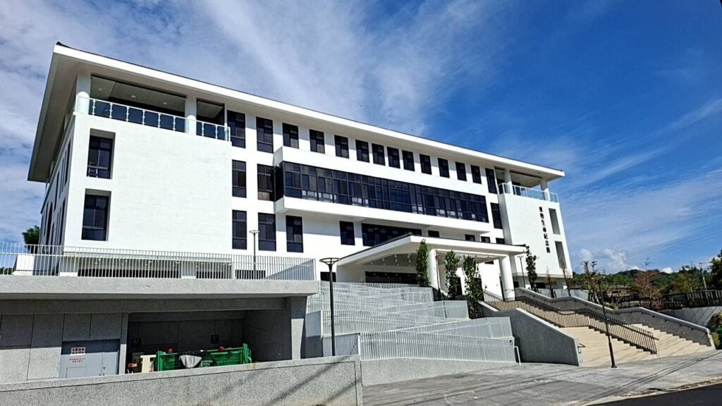 3.25億打造莊嚴治喪環境! 東勢區第一公墓納骨塔完工預計115年啟用!