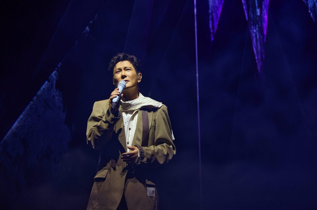 bonsoir！-張信哲《未來式our-story》最終站巴黎-慶圓滿落幕