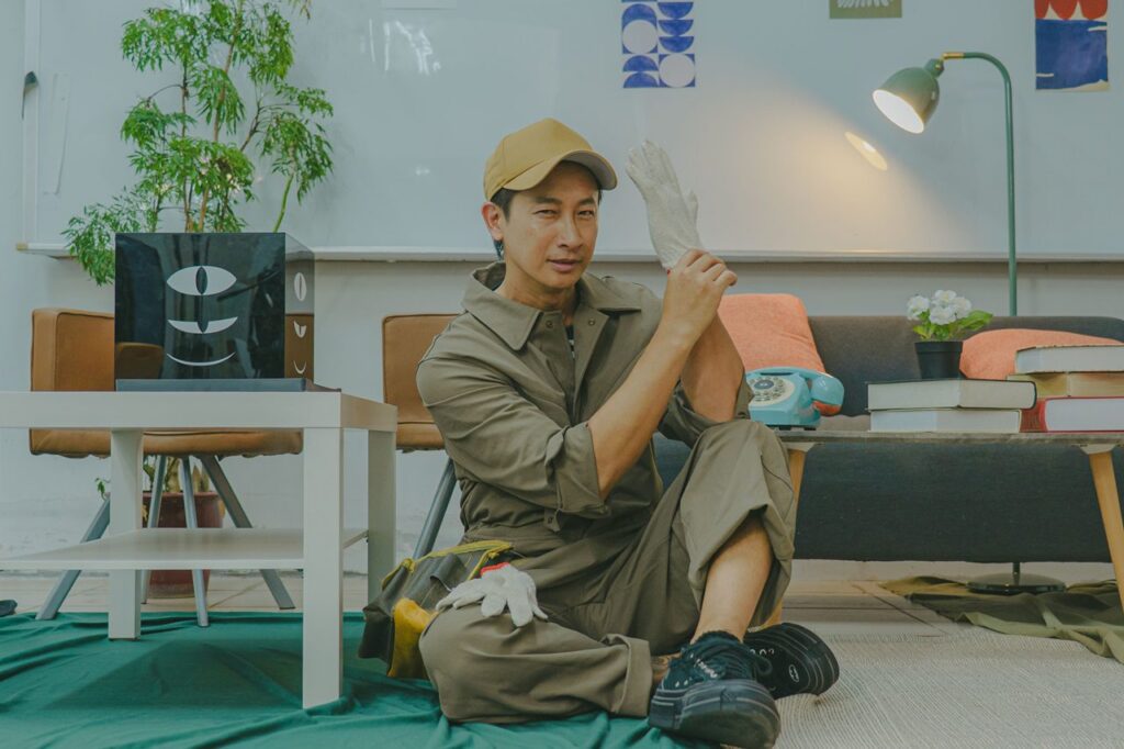 darren-邱凱偉化身水電工-協助偵辦宿舍針孔偷拍案