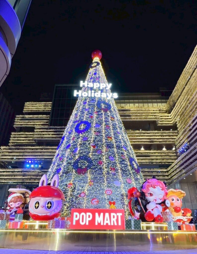 南紡「蘋安綻fun-幸福相遇」聖誕展區登場-pop-mart六大ip首度齊聚亮相