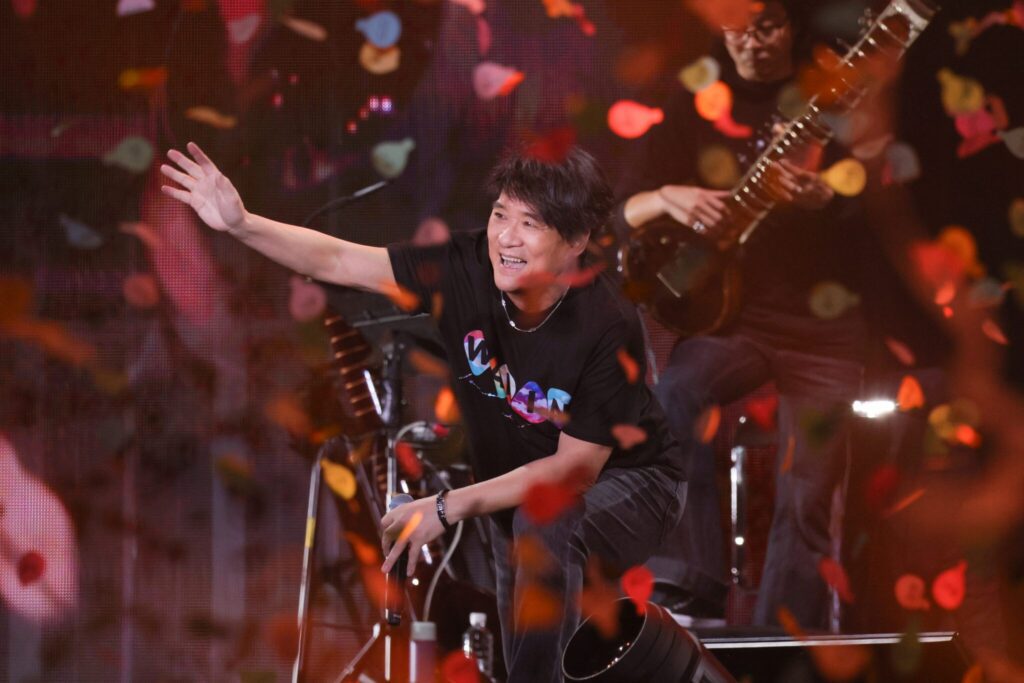 周華健續航登陸高雄港-睽違四年讓萬名歌迷嗨到集體「暈船」