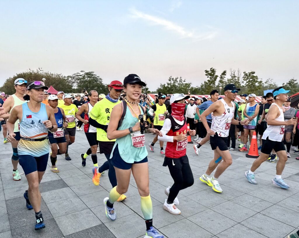 奔馳在水墨畫中!故宮南院馬拉松登場 獲封「全臺最美馬拉松」路線