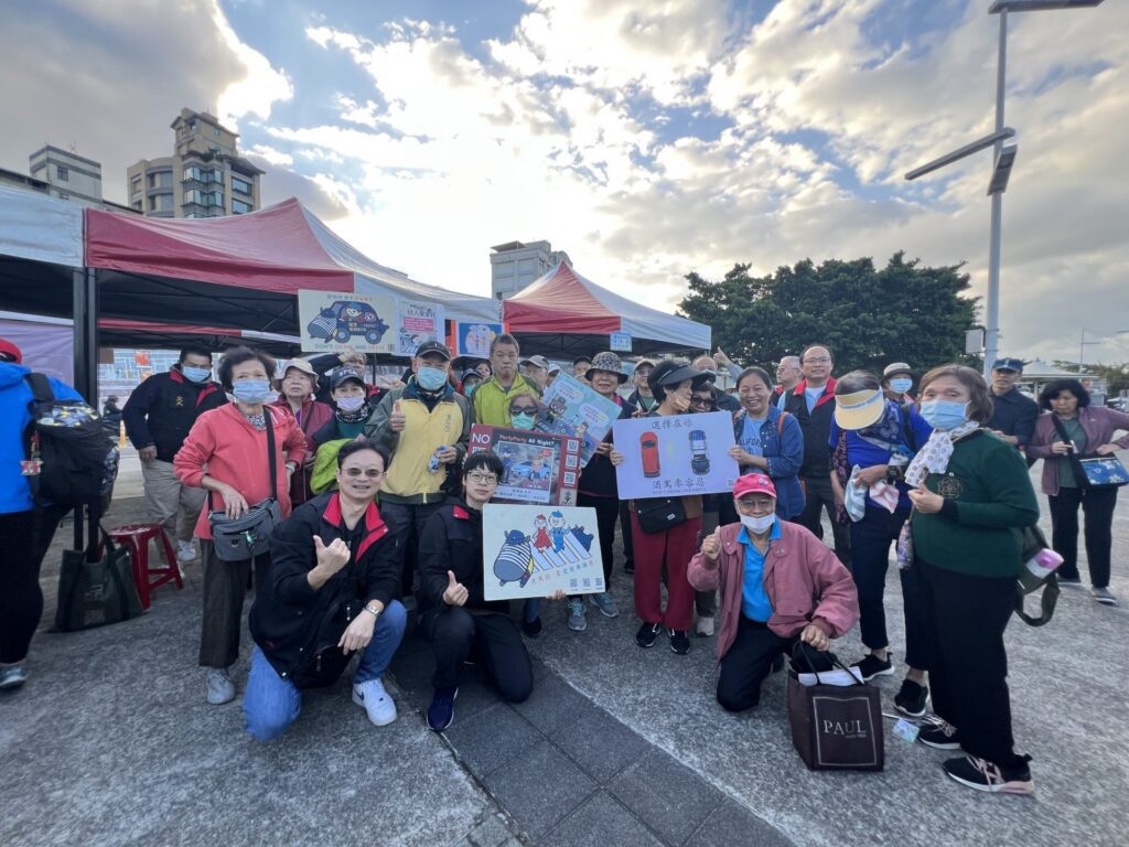 健行活動結合交安宣導 北市警交大守護您的每一步