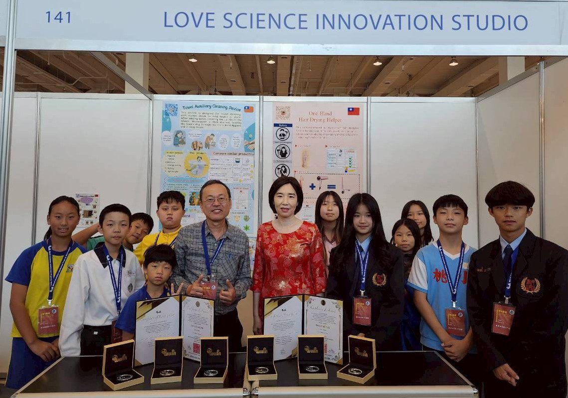 33-國齊聚高雄逐鹿kide國際賽事-會稽國中心發明社奪-13-面獎牌