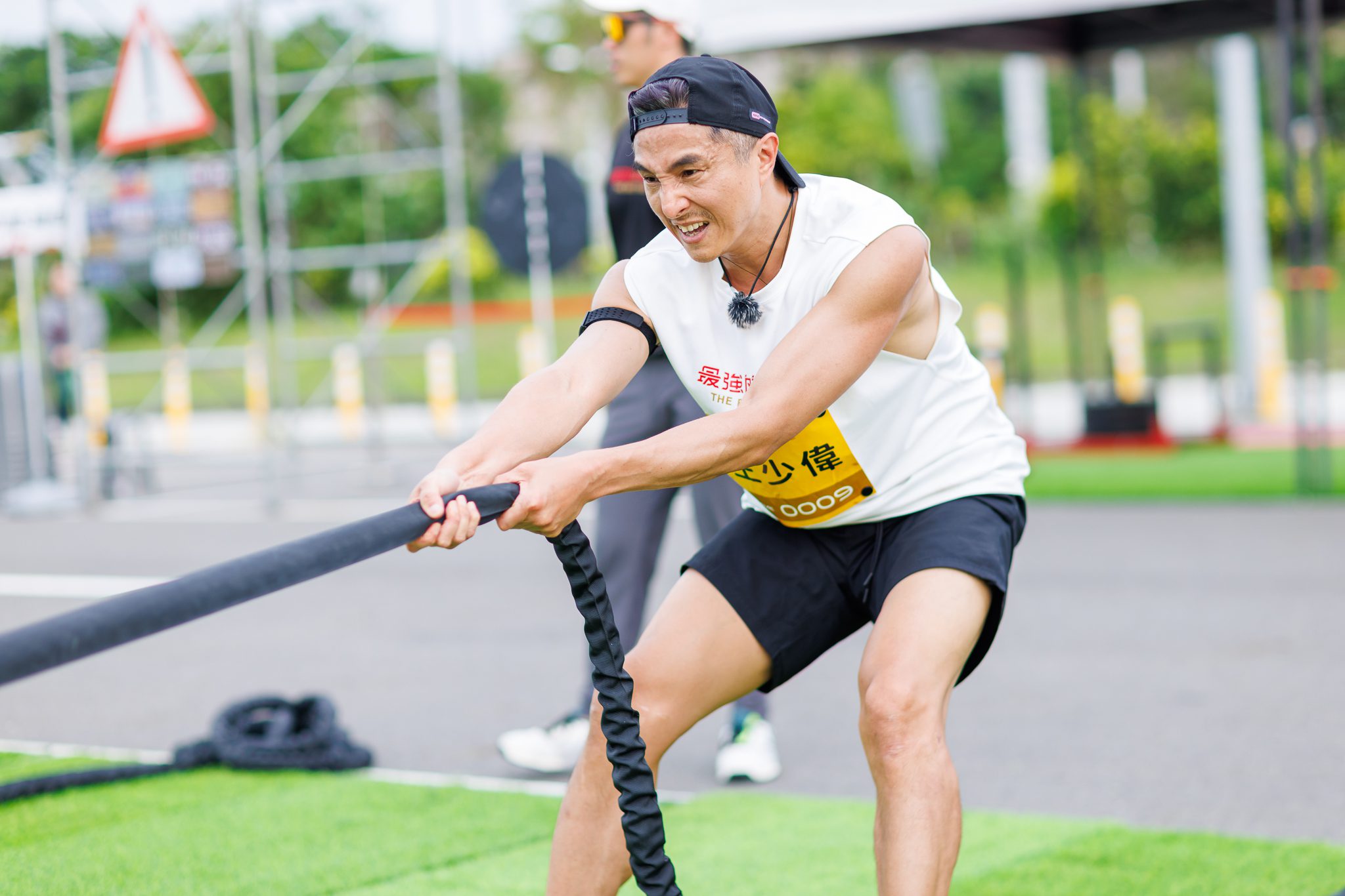 王少偉49歲逆天身材看不出歲月痕跡-呂植宇與加藤琉士吸引約200名女粉絲到場應援