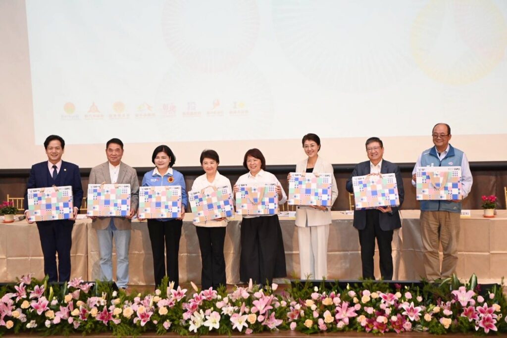 八縣市首長齊聚嘉義!中臺灣治理平台推32合作案 共籲中央兌現「財劃法」修法