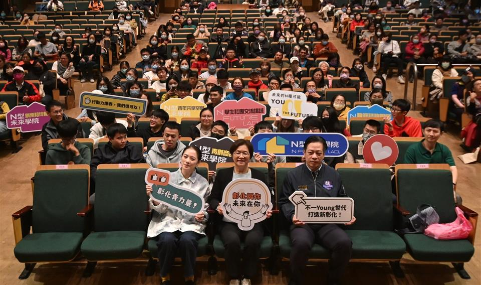 影后高伊玲現身彰化 分享「角色之外的人生劇本」 鼓勵青年勇敢築夢