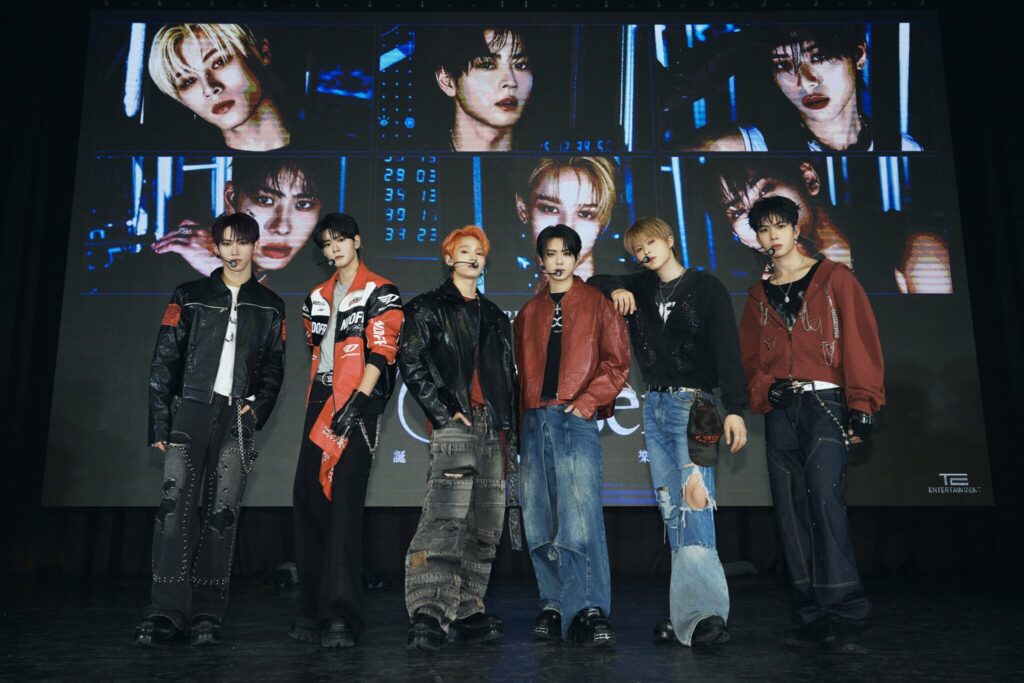 728-seventoeight-化身聖誕小精靈寵粉北中南開趴-耶誕禮物派對