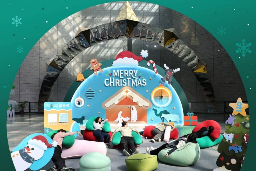 科工館冬令營報名開跑 1f大廳聖誕氛圍迎賓暖心登場