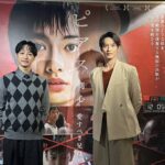 曹佑寧三度赴日宣傳人氣爆棚！《kano》永瀨正敏驚喜暖心送花　後台搭肩安撫劉修甫超窩心