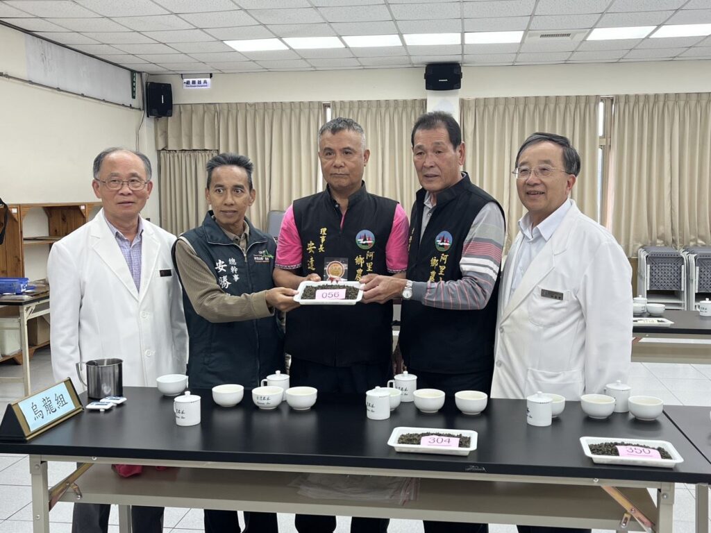 2025阿里山冬季高海拔優良茶競賽成績揭曉　烏龍組及金萱組特等獎分別由邱詩富與陳逸謙獲獎