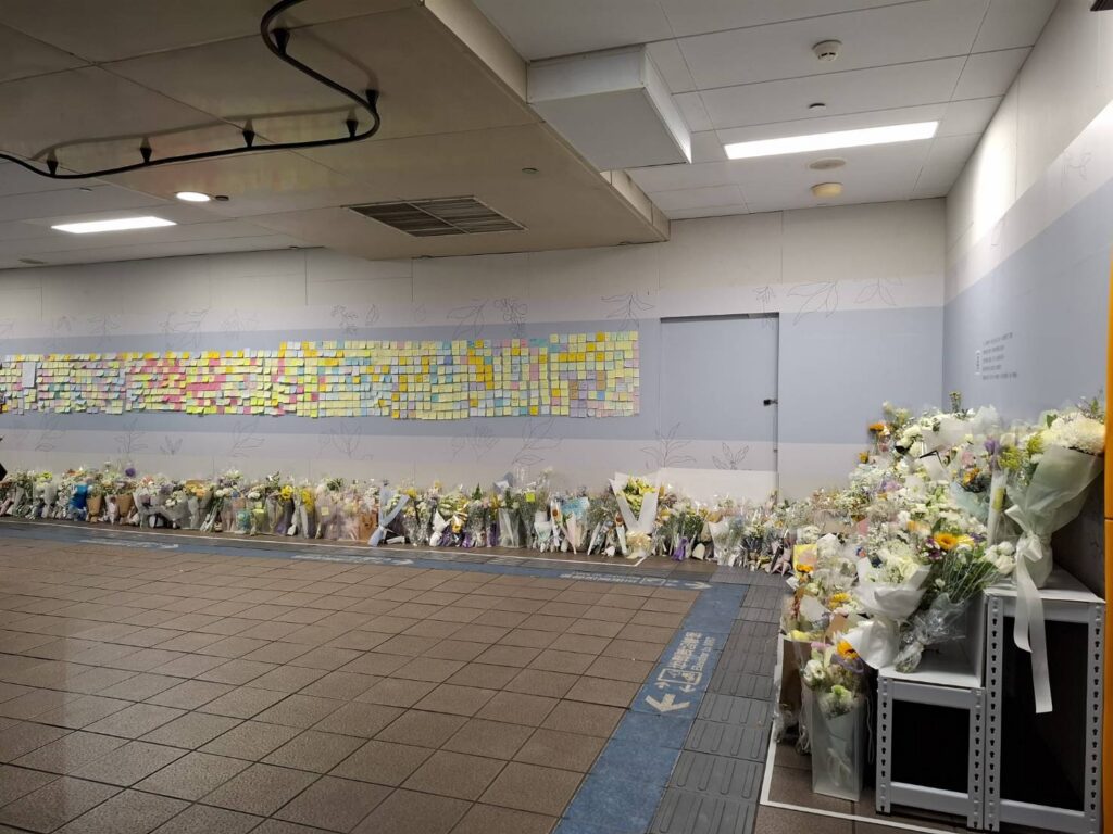 他擋住了刀火，也守住了城市　北捷設悼念牆追思余先生義行