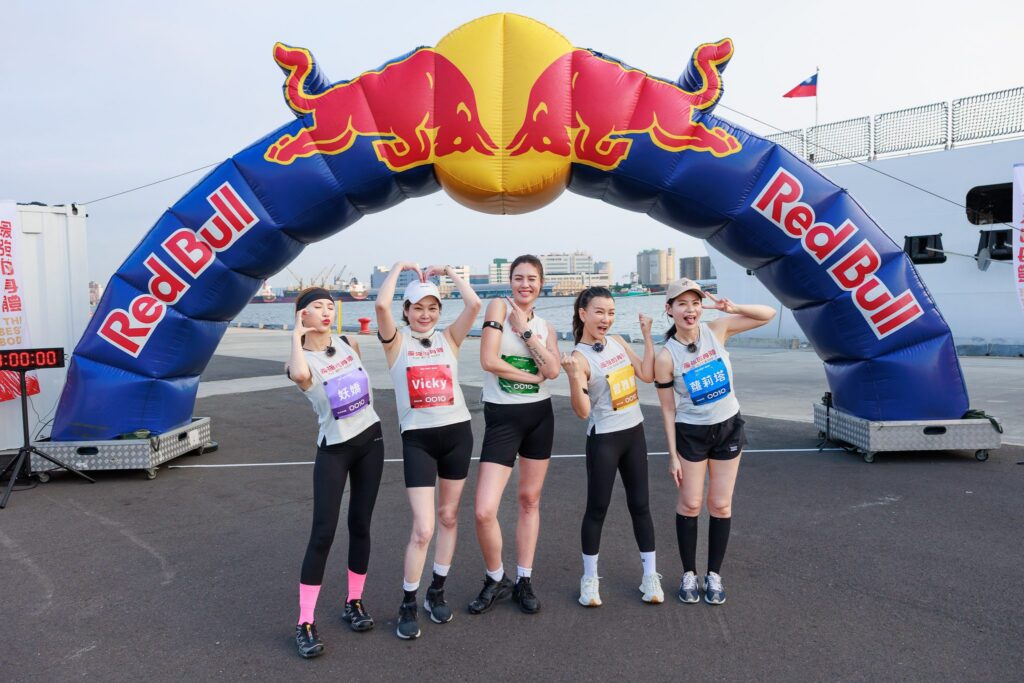 明星媽媽組火力全開-55-男單組展現實力體格