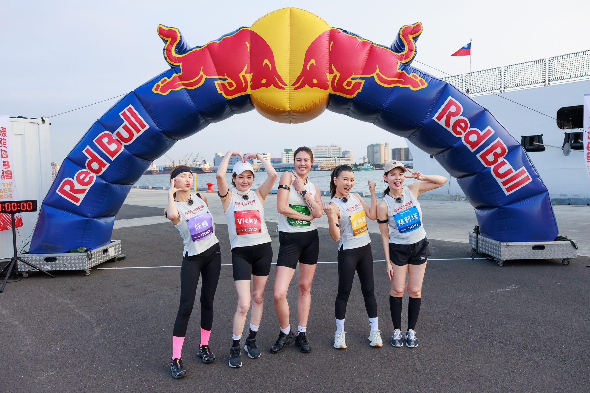 明星媽媽組火力全開-55-男單組展現實力體格