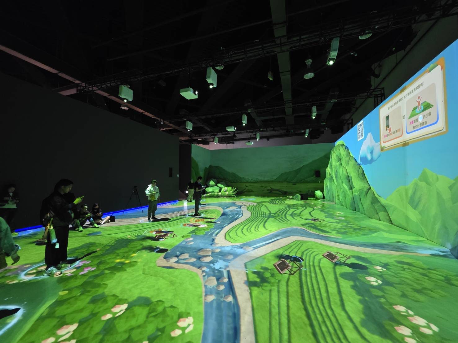 打造數位分身　體驗韌性家園　國內首創　「共／生-互動劇場」科工館登場