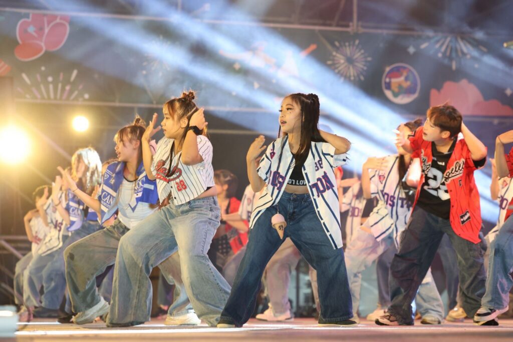 2025草屯聖誕煙火嘉年華璀璨落幕！　-許縣長：明年擴大舉辦