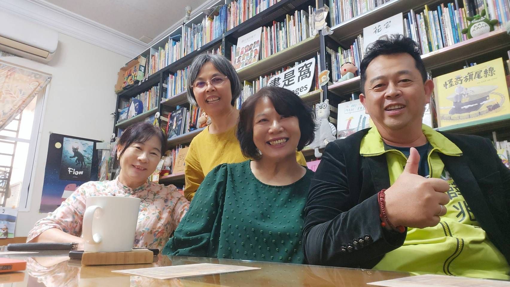 左楠文化不應只是口號　薛兆基走訪獨立書店：要用制度讓閱讀能夠活下來