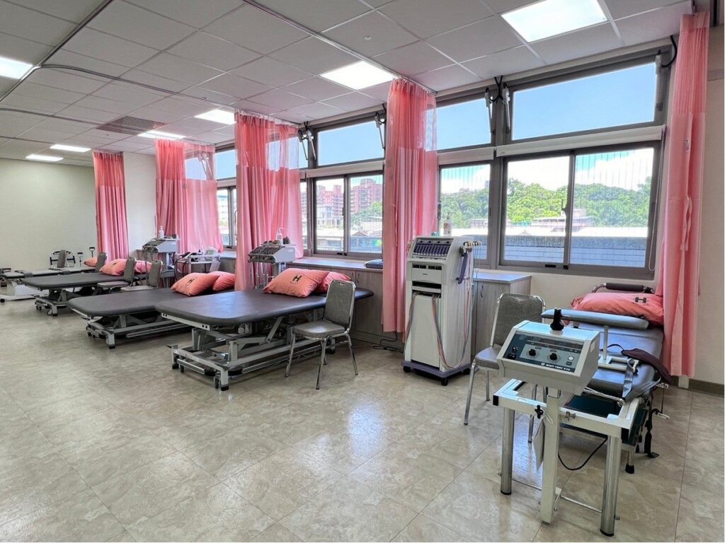 興岩復健治療中心設立逾一年　北市聯醫專業照護嘉惠病友