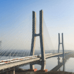 一邊協商26年、一邊建成5萬公里　「速度」揭穿了制度真相