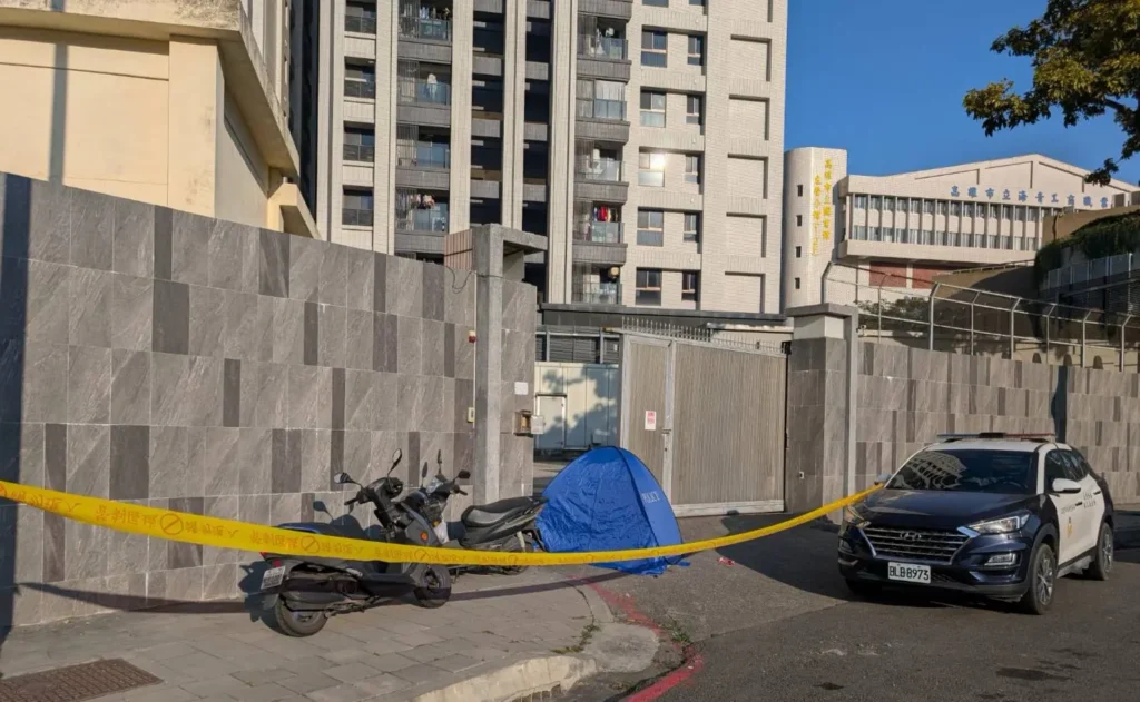 高雄台電變電所出狀況　巡檢班長遭鐵捲門夾死