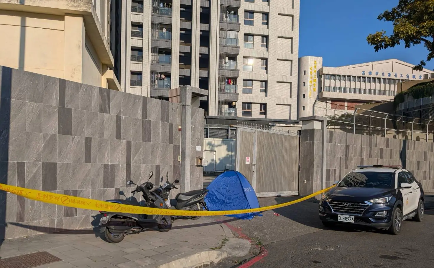 高雄台電變電所出狀況　巡檢班長遭鐵捲門夾死