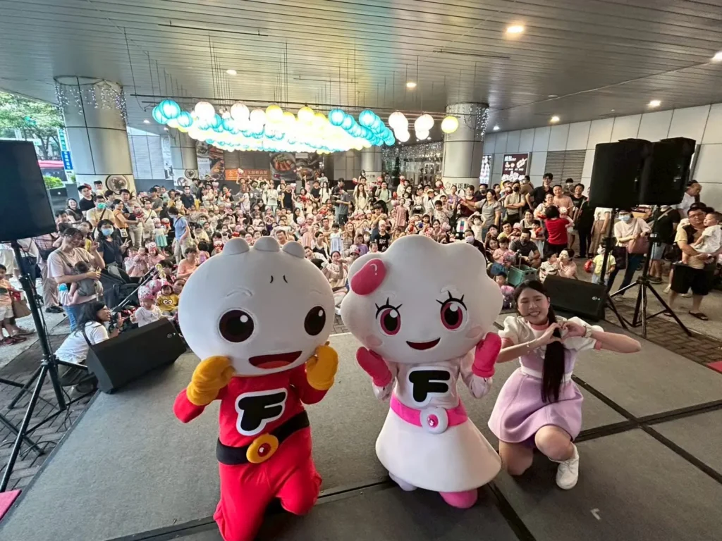 看準寒假檔期人潮-　新光三越高雄左營店-　同步推出「最強企劃-寒假玩樂護照」