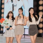 林沁25歲生日圓夢發歌-檸檬和奶昔站台賀壽-送麥克風蛋糕祝一飛沖天