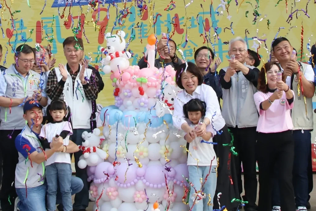 歡慶79周年　吳鳳幼兒園園慶黃敏惠與社區同歡