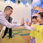 七堵室內兒童樂園大童區正式開幕　謝國樑陪孩子搶先體驗全新空間