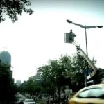 堅守崗位　路燈守護人春節無休