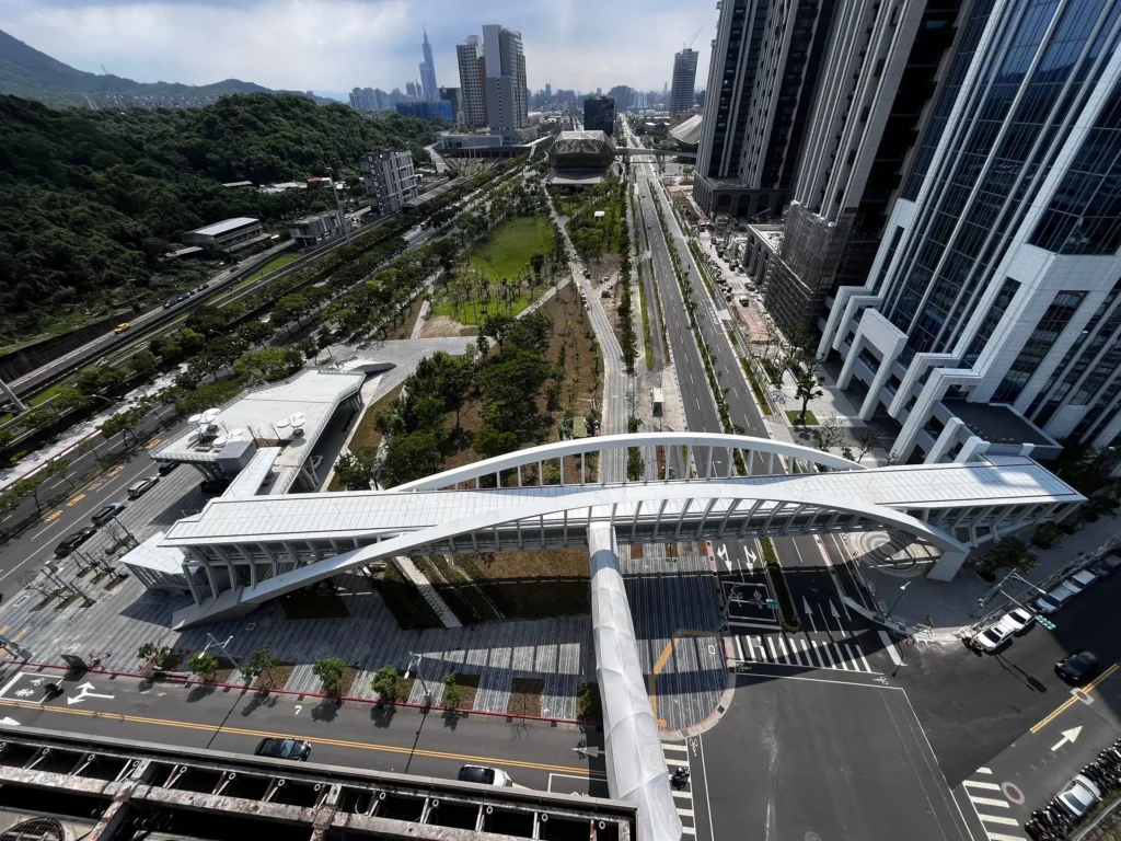 南港立體連通平臺開放使用 周邊景點春節共遊更好行