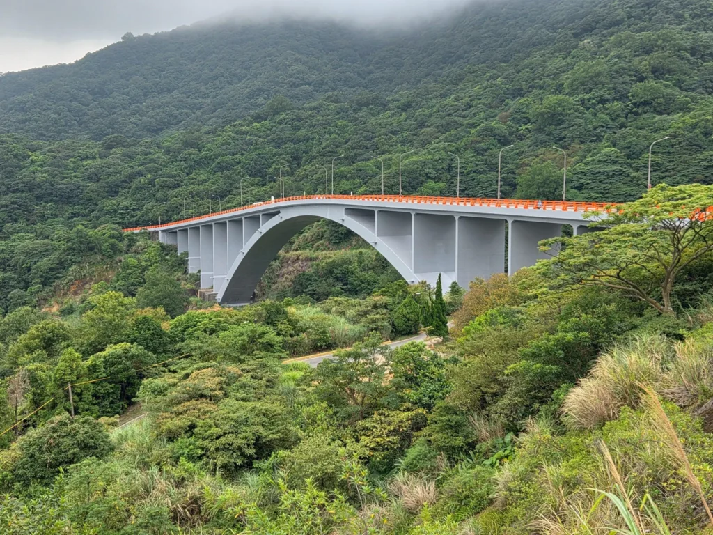 陽明山重要地標換新裝　馬槽橋展現全新風貌