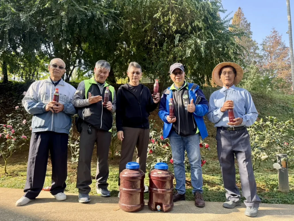 從土地出發看見永續發展-高雄市農業微生物光合菌教育發展協會；農場體驗暨會員大會