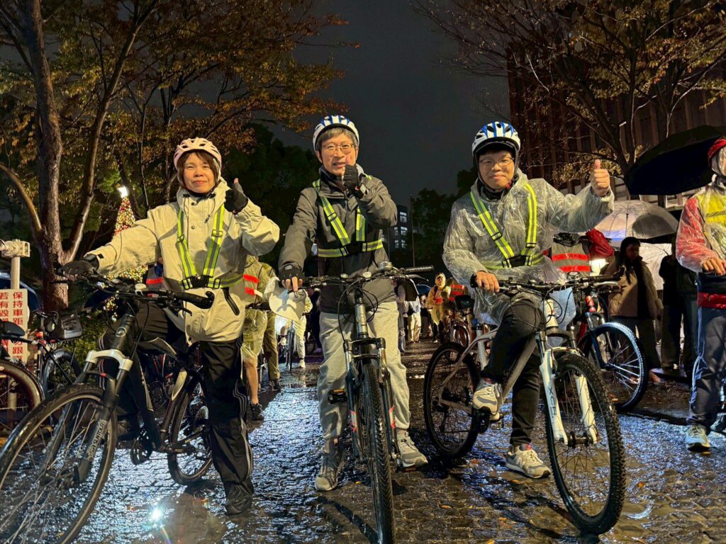 中原大學延續41年跨年傳統  前進總統府參與元旦升旗迎新年