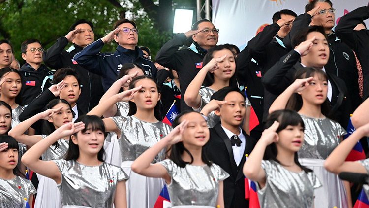 新北市政府於板橋435藝文特區-馬卡龍草原舉辦元旦升旗典禮