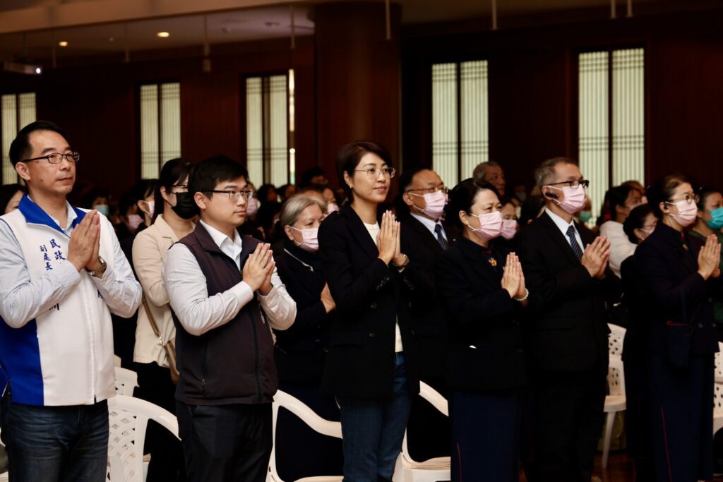 草屯、南投喜迎2026年慈濟60　許縣長出席歲末祝福會祈平安吉祥