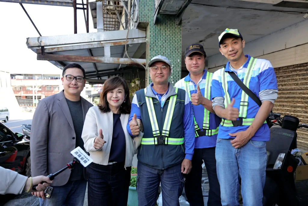 關懷弱勢迎新年　邱佩琳率隊致贈再生家具與生活物資傳遞溫暖